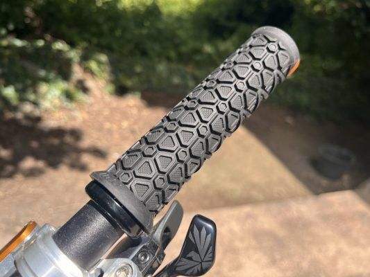 Гріпси ODI Vanquish, v2.1 Lock-On, MTB, Closed End Black