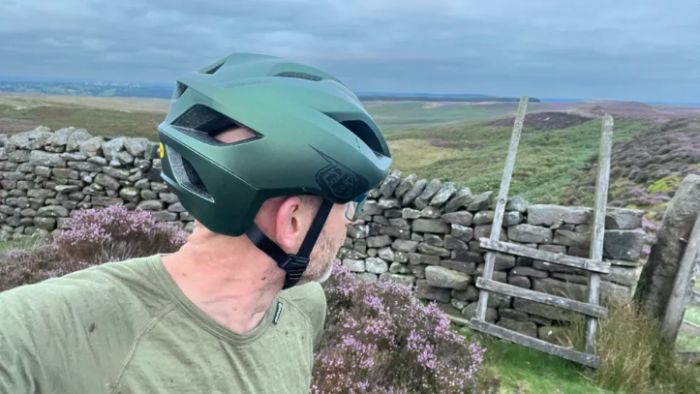 Вело шолом TLD GRAIL HELMET ORBIT [BLACK]