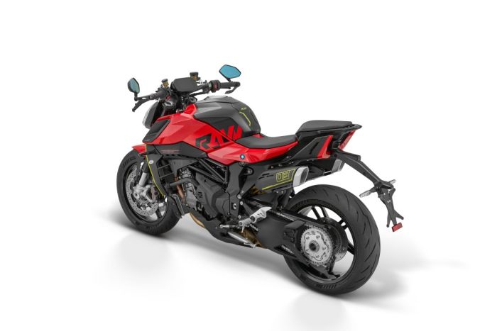 Мотоцикл QJMOTOR SRK 921 RED