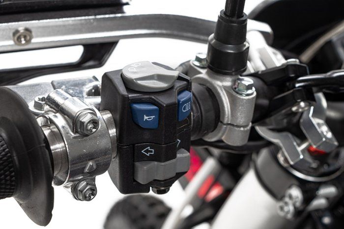 Мотоцикл GEON Dakar GNX (300 NB 21/18 МКПП 5 К23) Black/Red/Blue