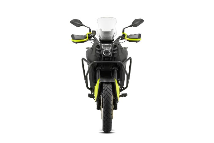Мотоцикл QJMOTOR SVT650X BLACK/SILVERY/YELLOW