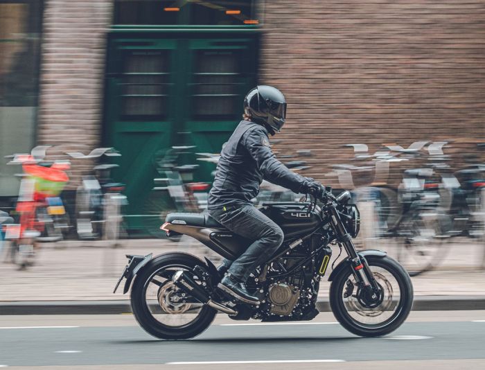 Мотоцикл Husqvarna Svartpilen 401