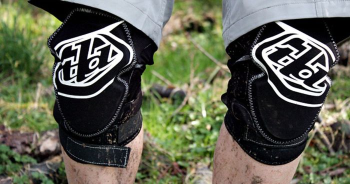 Вело Наколінники TLD T-BONE Knee Guard [Black]