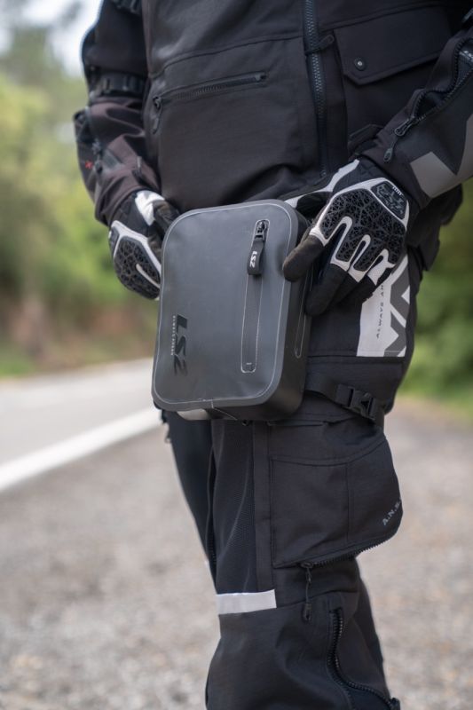 Сумка на бедро LS2 Move Ahead WP 1.7L Leg Bag