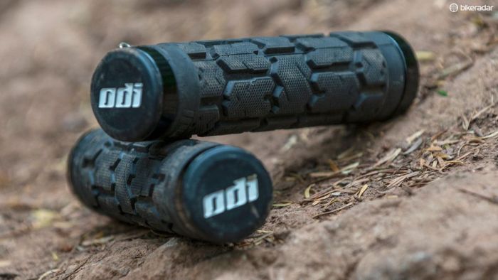 Гріпси ODI Rogue MTB Lock-On Bonus Pack Black w/Orange Clamps