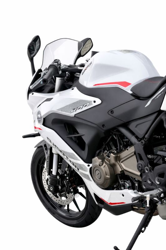 Мотоцикл QJMOTOR SRK400RR WHITE