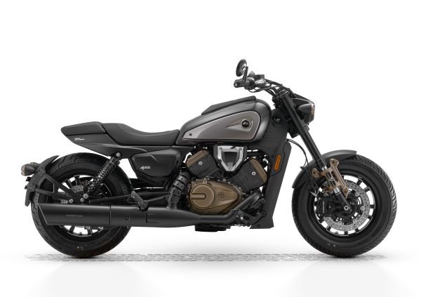 Мотоцикл QJMOTOR SRV 600V BLACK/GRAY
