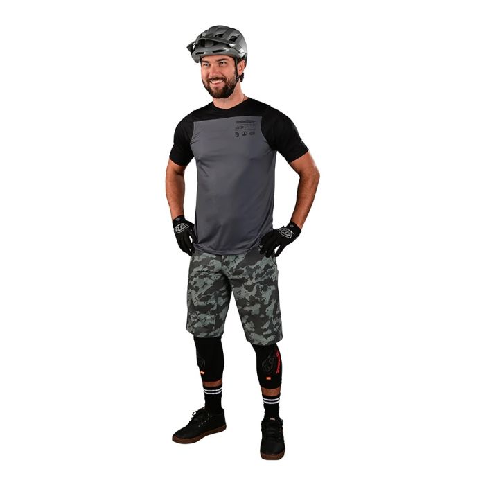 Велошорти TLD Skyline Short Shell Digi [Camo Spruce]