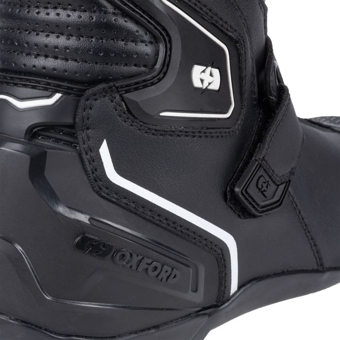 Мотоботи Oxford Omega Air Short MS Boot Blk/ Wht