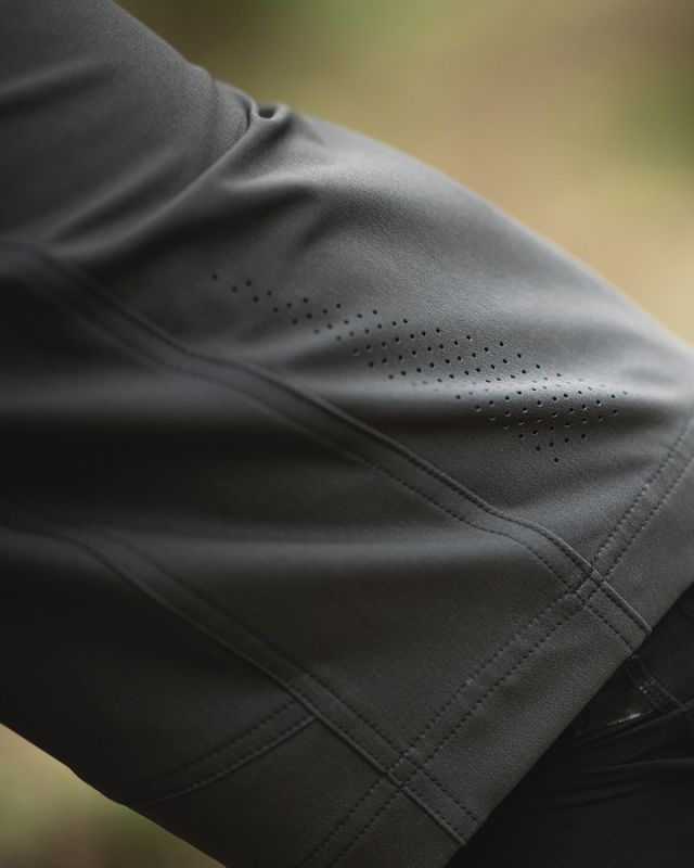 Велошорти TLD RUCKUS SHORT SHELL [SPRAY CAMO BLACK]
