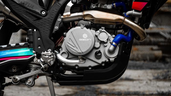 Мотоцикл GEON Dakar GNX (300 YBS Carb 21/18 K23) Black/Purple
