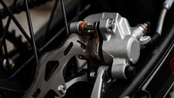 Мотоцикл GEON Dakar GNX (300 YBS Carb 21/18 K23) Black/Purple