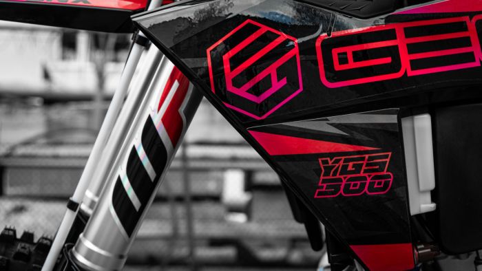 Мотоцикл GEON Dakar GNX (300 YBS Carb 21/18 K23) Black/Purple