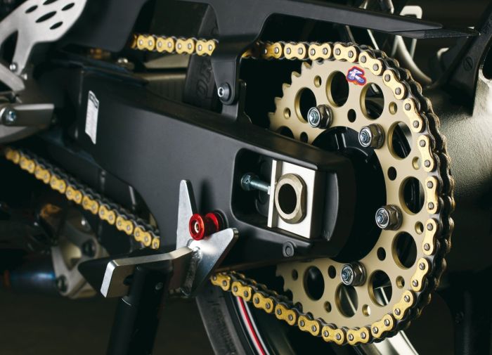 Ланцюг Renthal R4 Chain - 520 Gold,  520-120l / Seal Ring