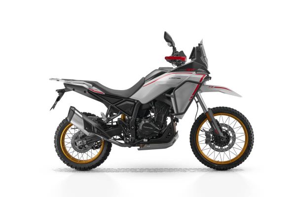 Мотоцикл QJMOTOR SRT 450 RX WHITE, BLACK RIM