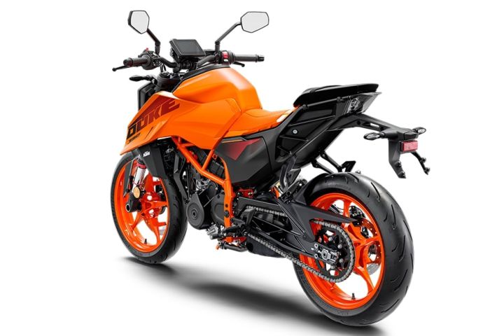 Мотоцикл KTM 390 Duke 2024 Orange
