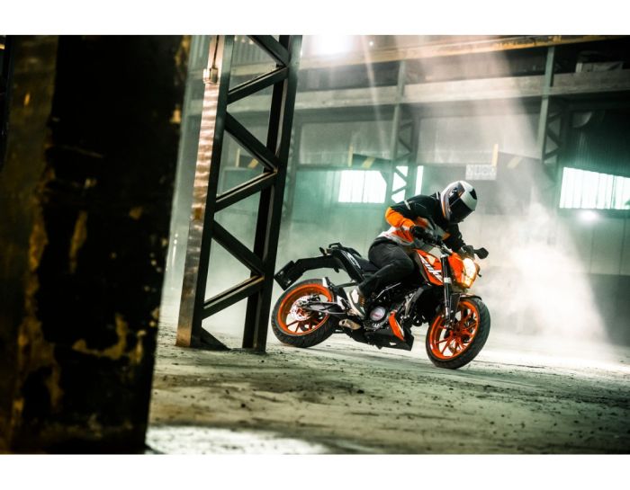 Мотоцикл KTM 200 Duke Orange