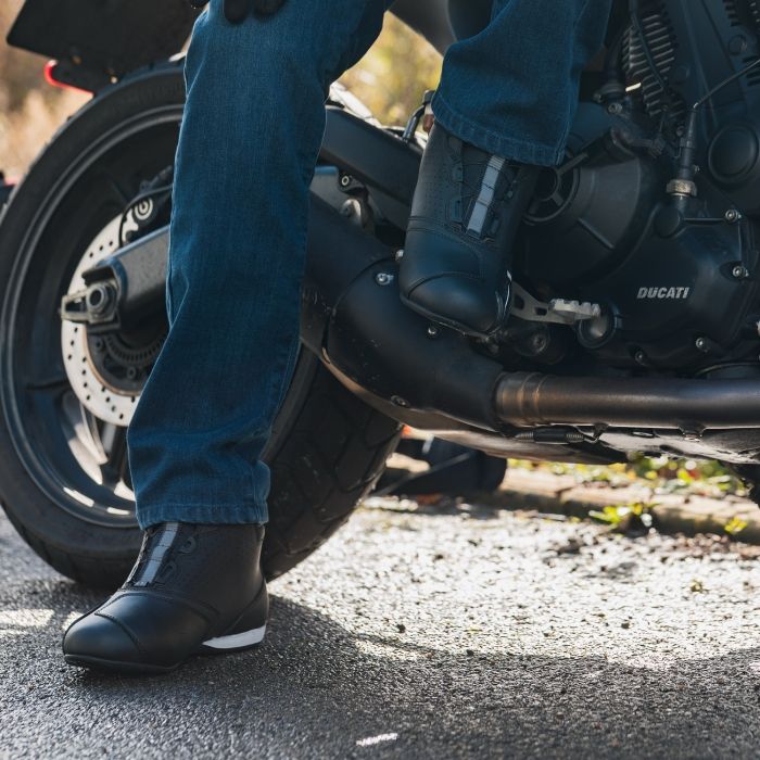 Мотоботи Oxford Helix Air Boot Black / White
